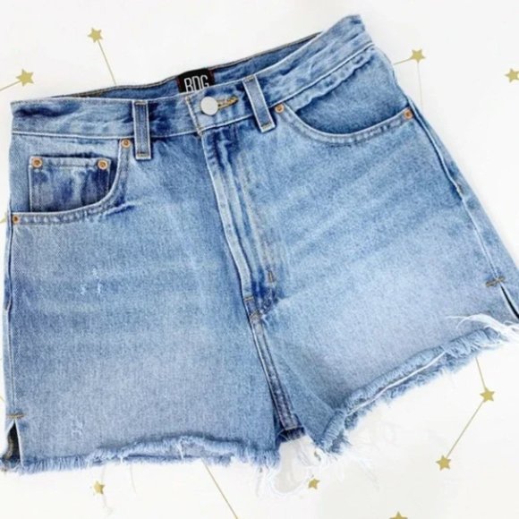 BDG Urban Outfitters girlfriend high rise shorts medium wash size 28 - Picture 3 of 5